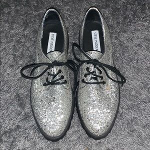 Steve Madden silver glitter shoes